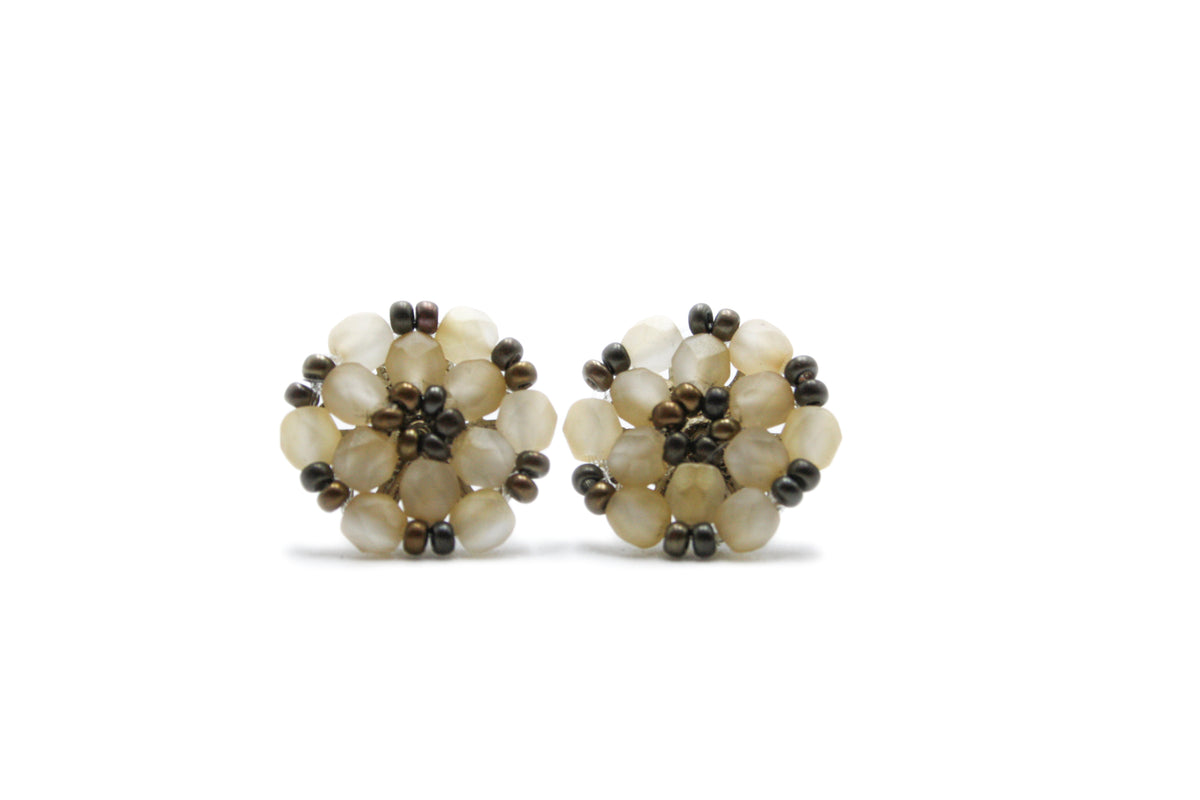 Round earring - VARIOUS COLORS AVAILABLE