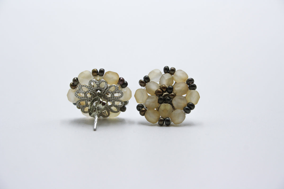 Round earring - VARIOUS COLORS AVAILABLE