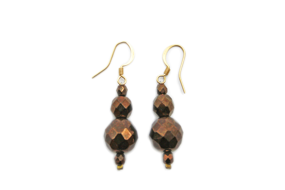 Earring with small and medium ball - AVAILABLE IN VARIOUS COLORS
