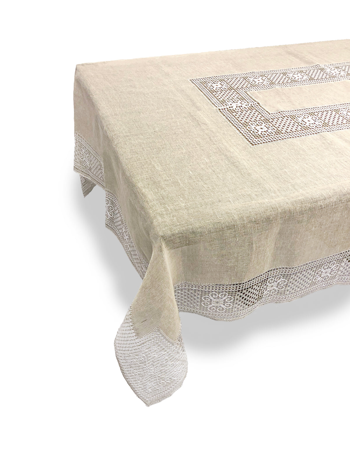 Sand-coloured bissone tablecloth