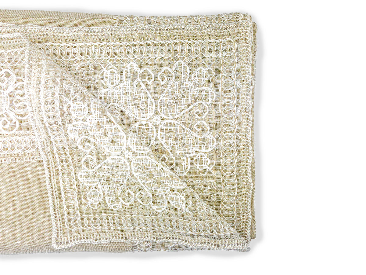 Sand-coloured bissone tablecloth